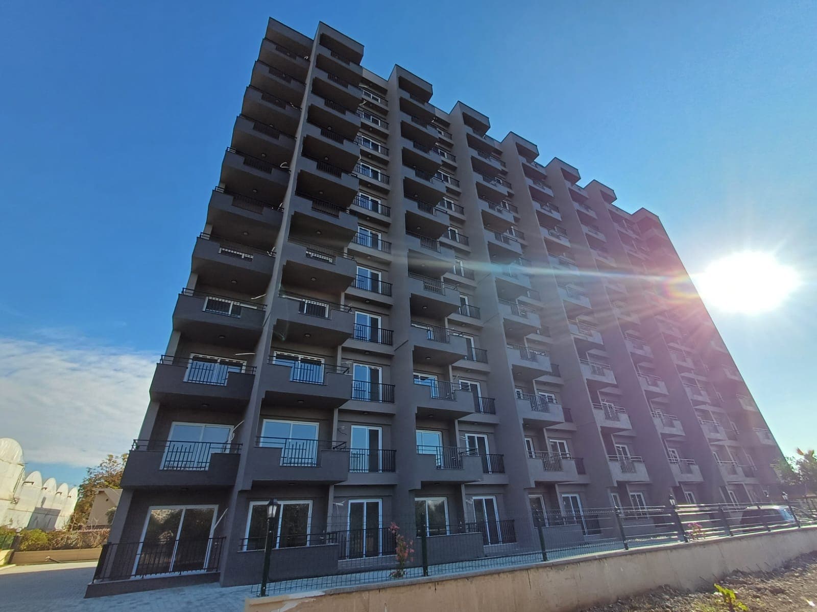 Apartments for sale close to daily needs in Mersin, Erdemli